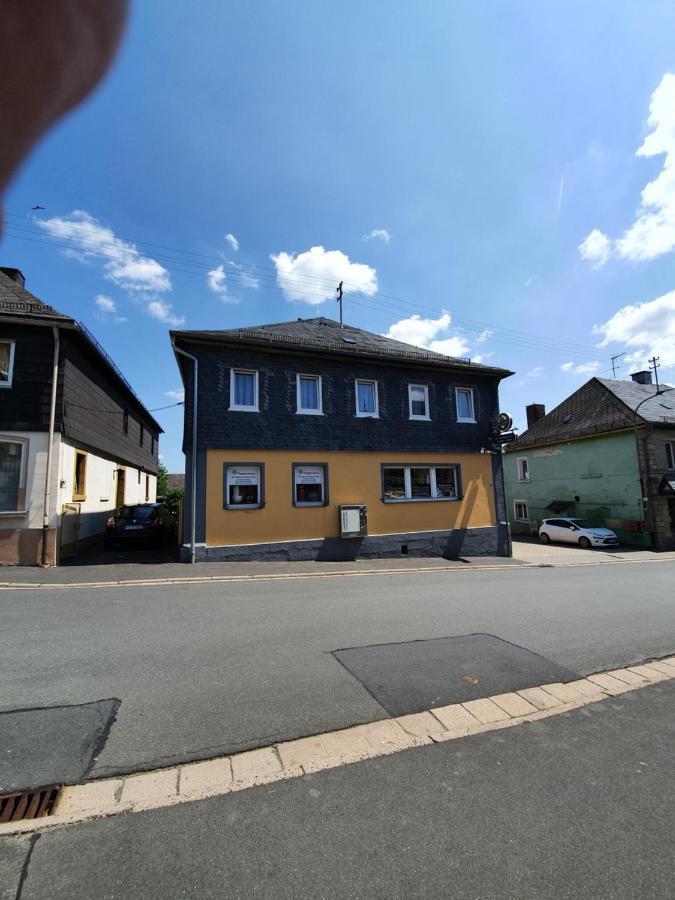 Gaestehaus Weisses Lamm - Monteurzimmer Nordhalben エクステリア 写真