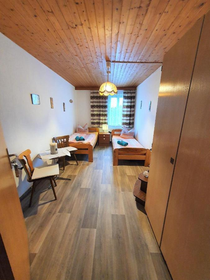 Gaestehaus Weisses Lamm - Monteurzimmer Nordhalben エクステリア 写真