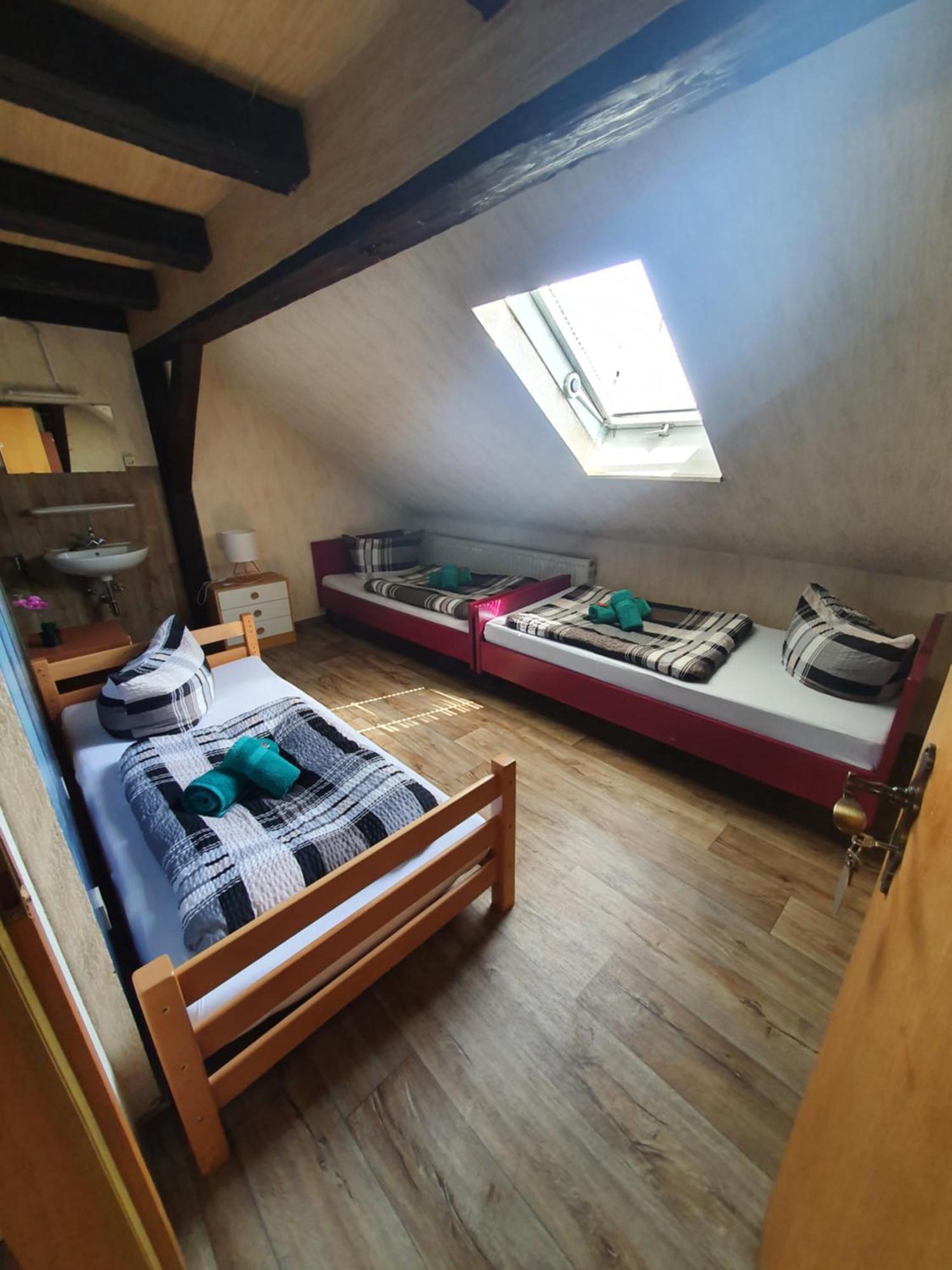 Gaestehaus Weisses Lamm - Monteurzimmer Nordhalben エクステリア 写真